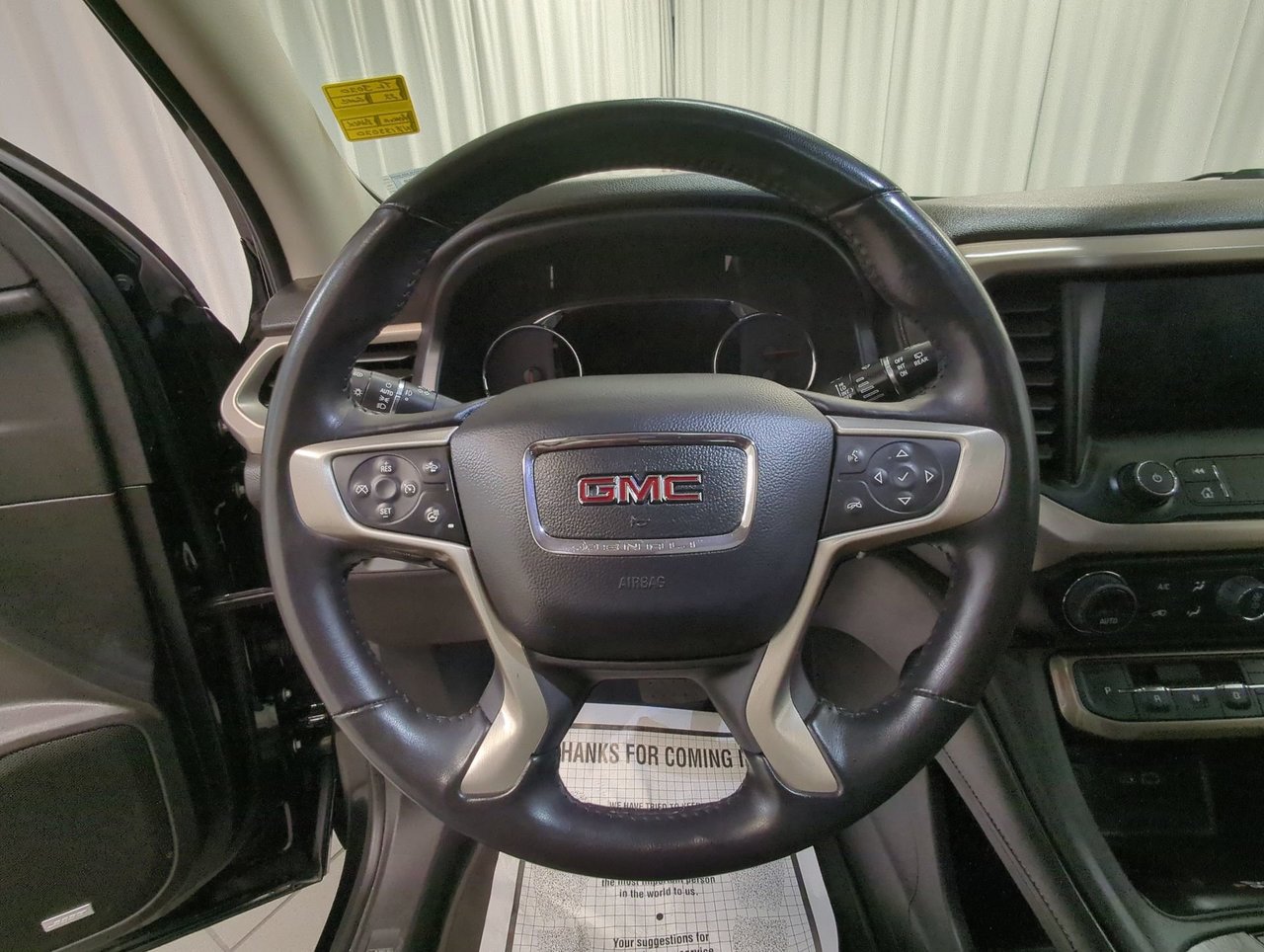 2022 GMC Acadia Denali-13