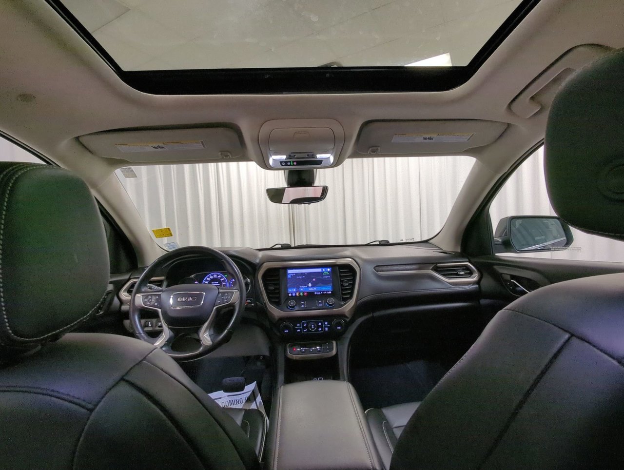 2022 GMC Acadia Denali-21