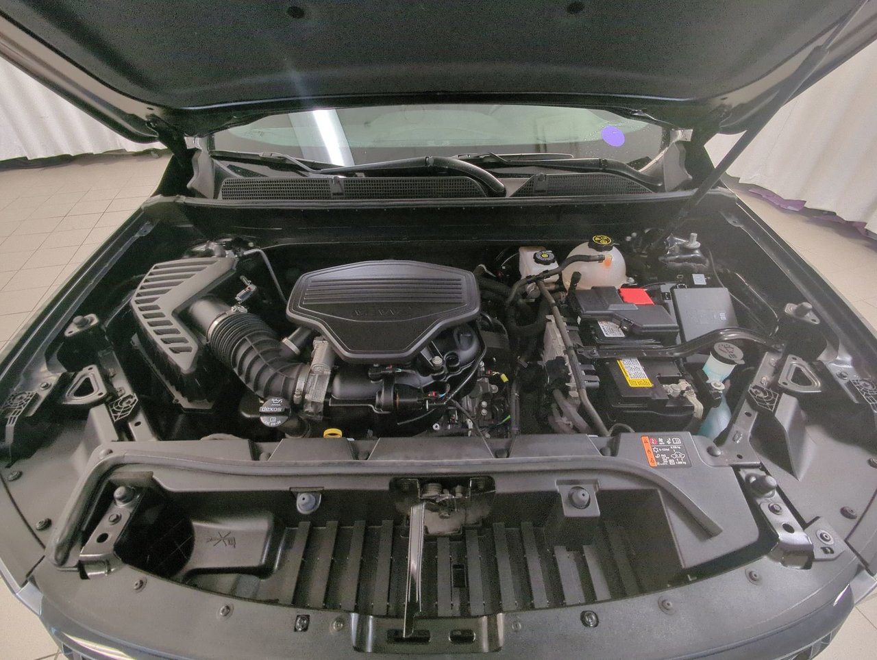 2023 GMC Acadia SLE-25