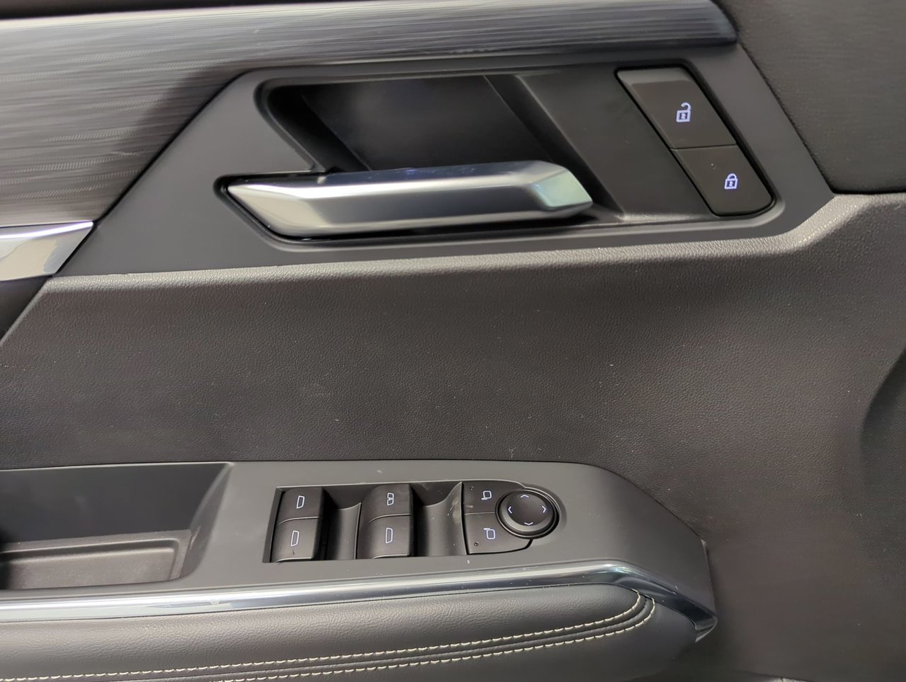 2025 GMC Acadia ELEVATION-12