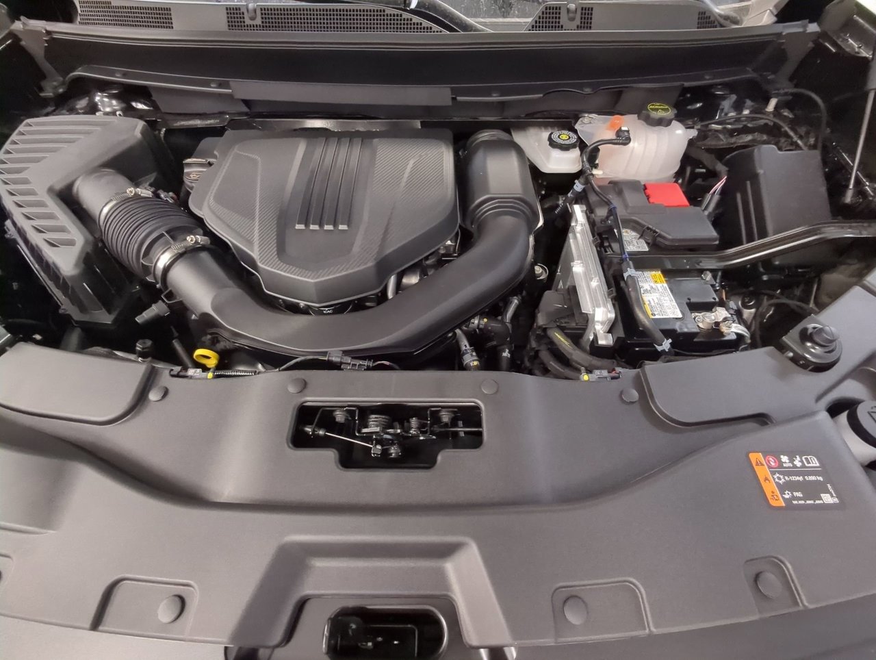 2026 GMC Acadia ELEVATION-25