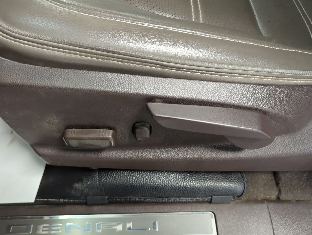 2021 GMC Canyon 4WD Denali-11