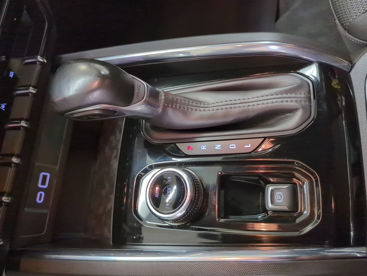 2023 GMC Canyon Elevation-18