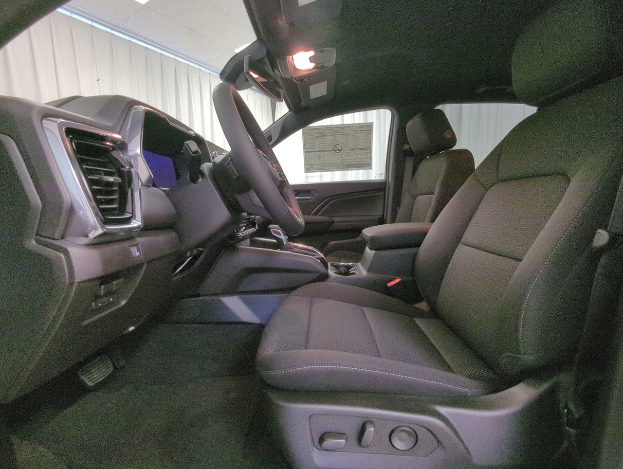 2025 GMC Canyon ELEVATION-10