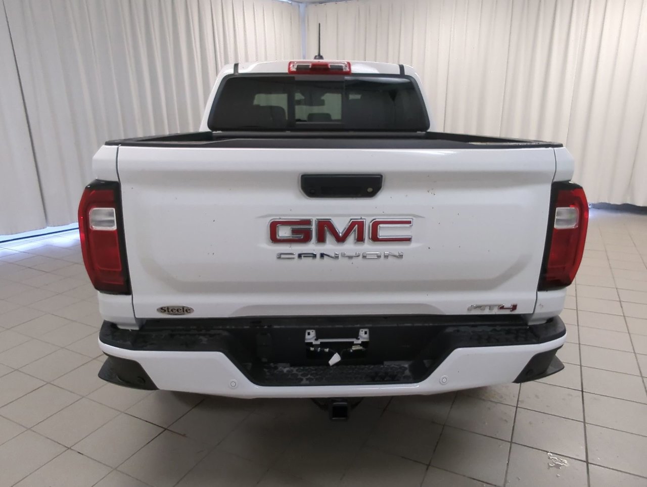 2025 GMC Canyon AT4-6