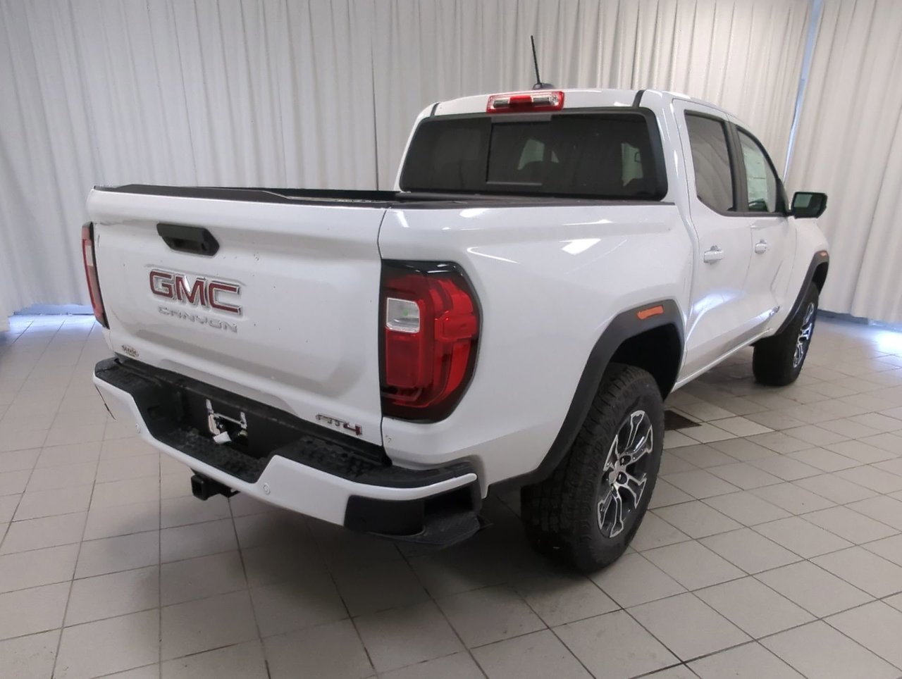 2025 GMC Canyon AT4-7