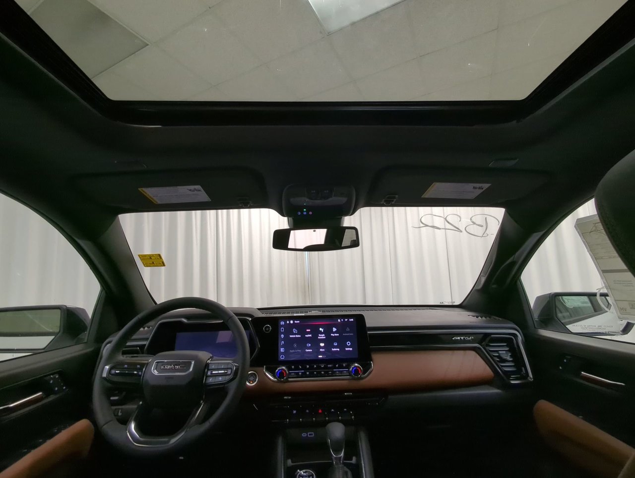 2025 GMC Canyon AT4-21