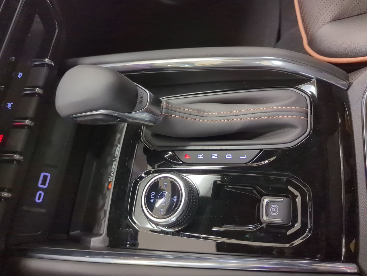 2025 GMC Canyon AT4-19