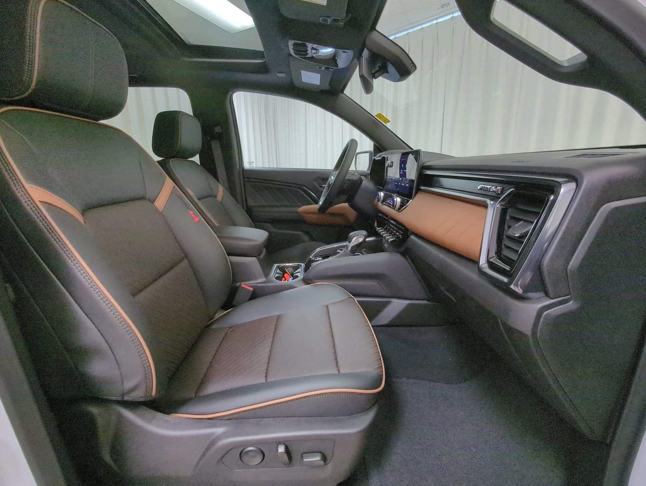 2025 GMC Canyon AT4-24