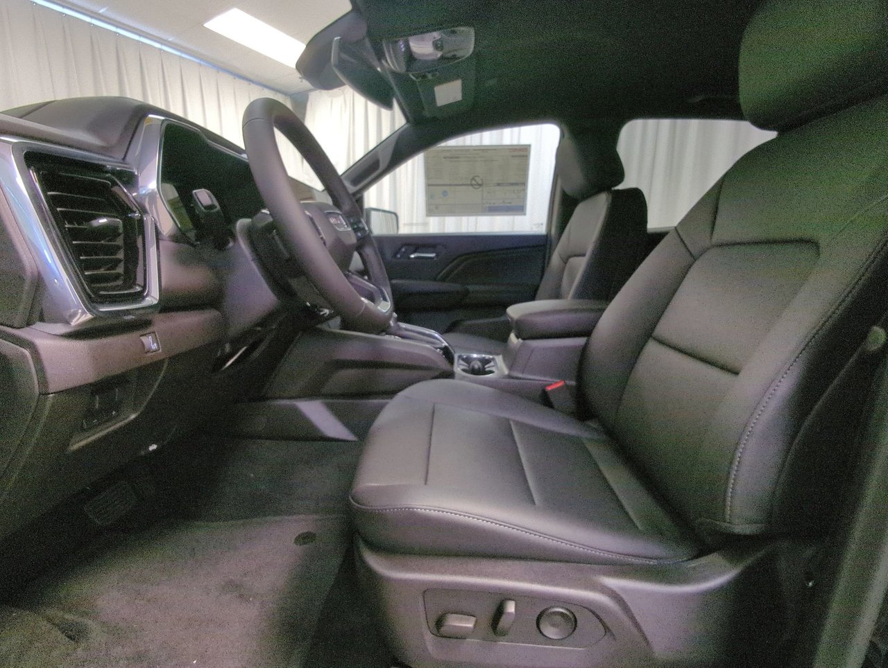 2026 GMC Canyon ELEVATION-10