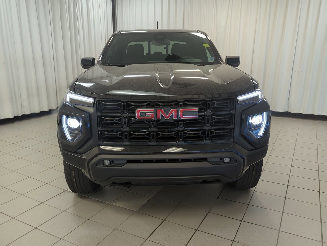 2026 GMC Canyon ELEVATION-2