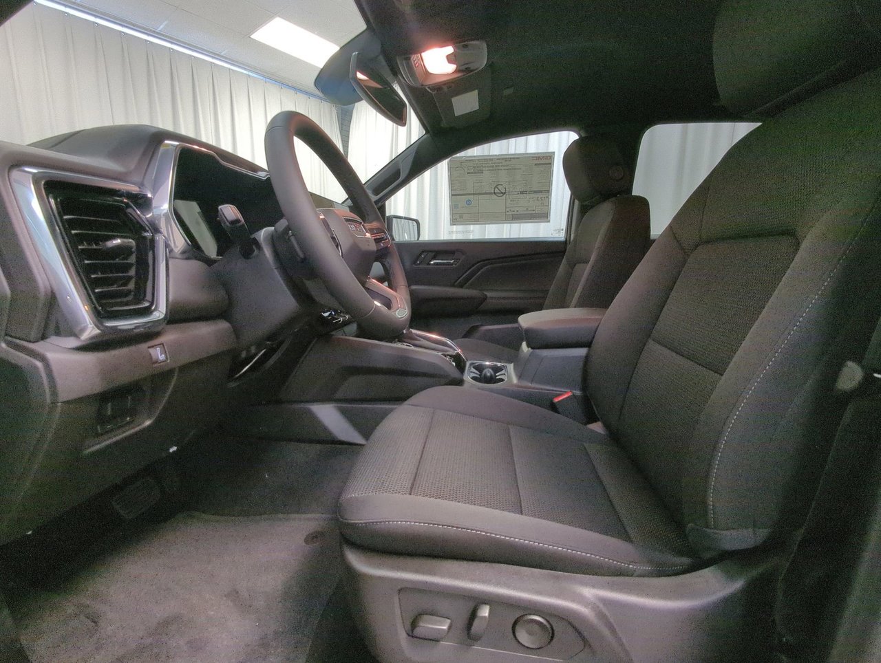 2026 GMC Canyon ELEVATION-10