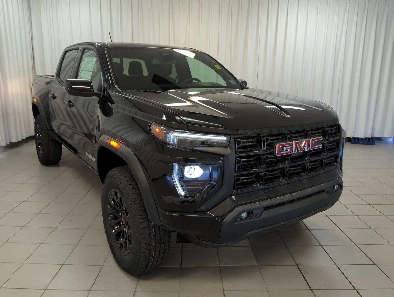 2026 GMC Canyon ELEVATION-1