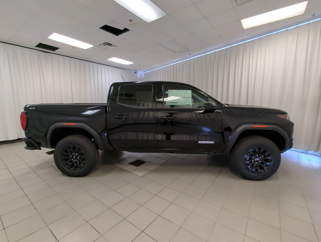 2026 GMC Canyon ELEVATION-8