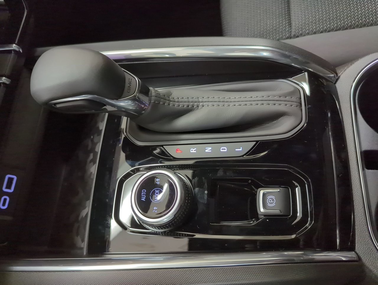 2026 GMC Canyon ELEVATION-19