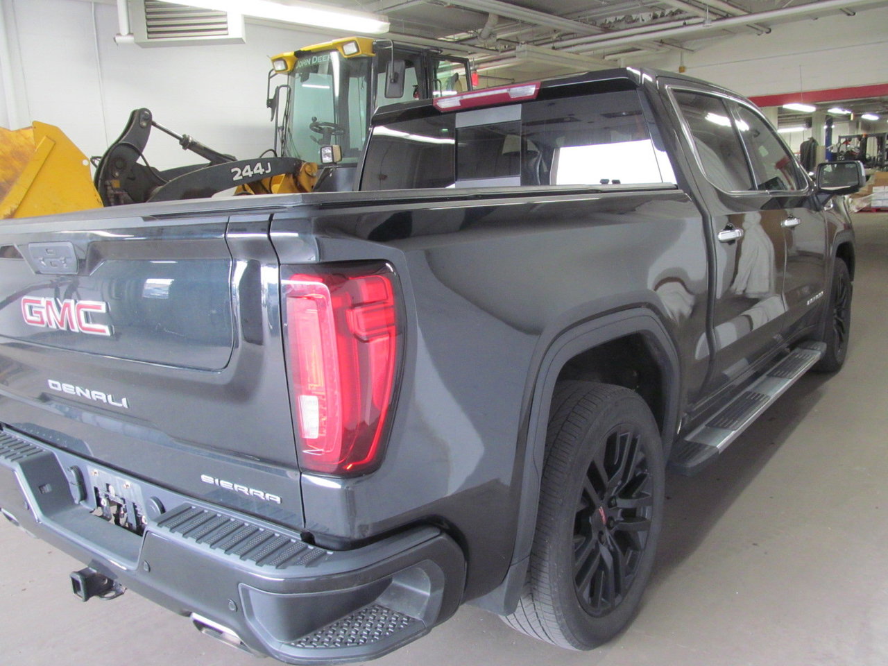 2021 GMC Sierra 1500 Denali-3