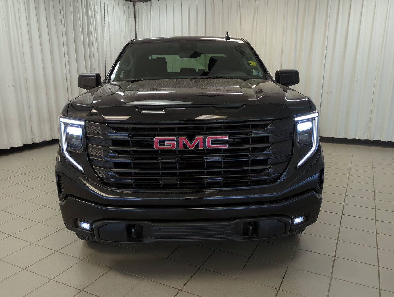 2025 GMC Sierra 1500 ELEVATION-2