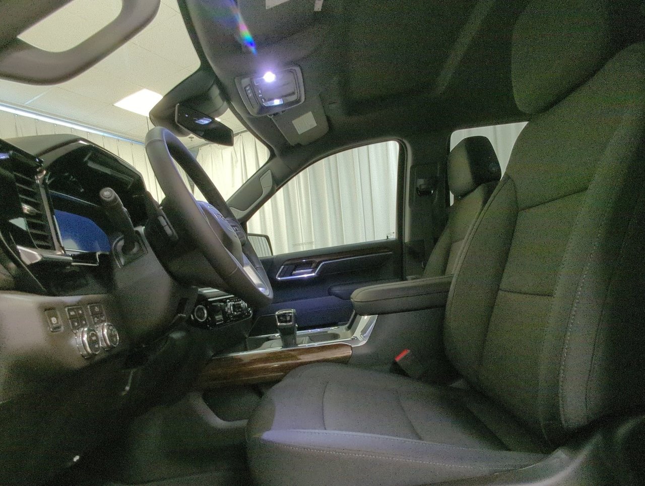 2025 GMC Sierra 1500 ELEVATION-10