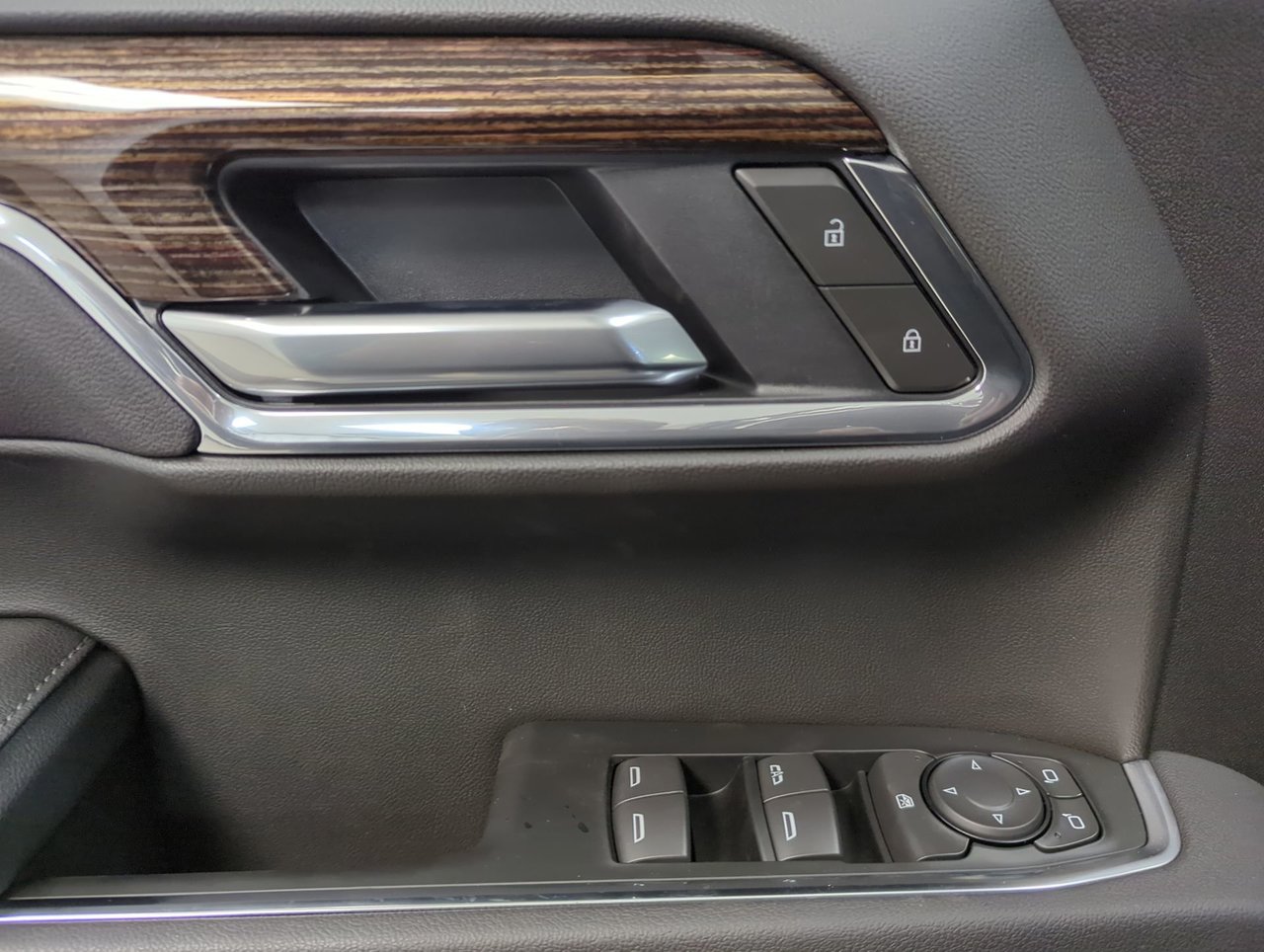 2025 GMC Sierra 1500 ELEVATION-12
