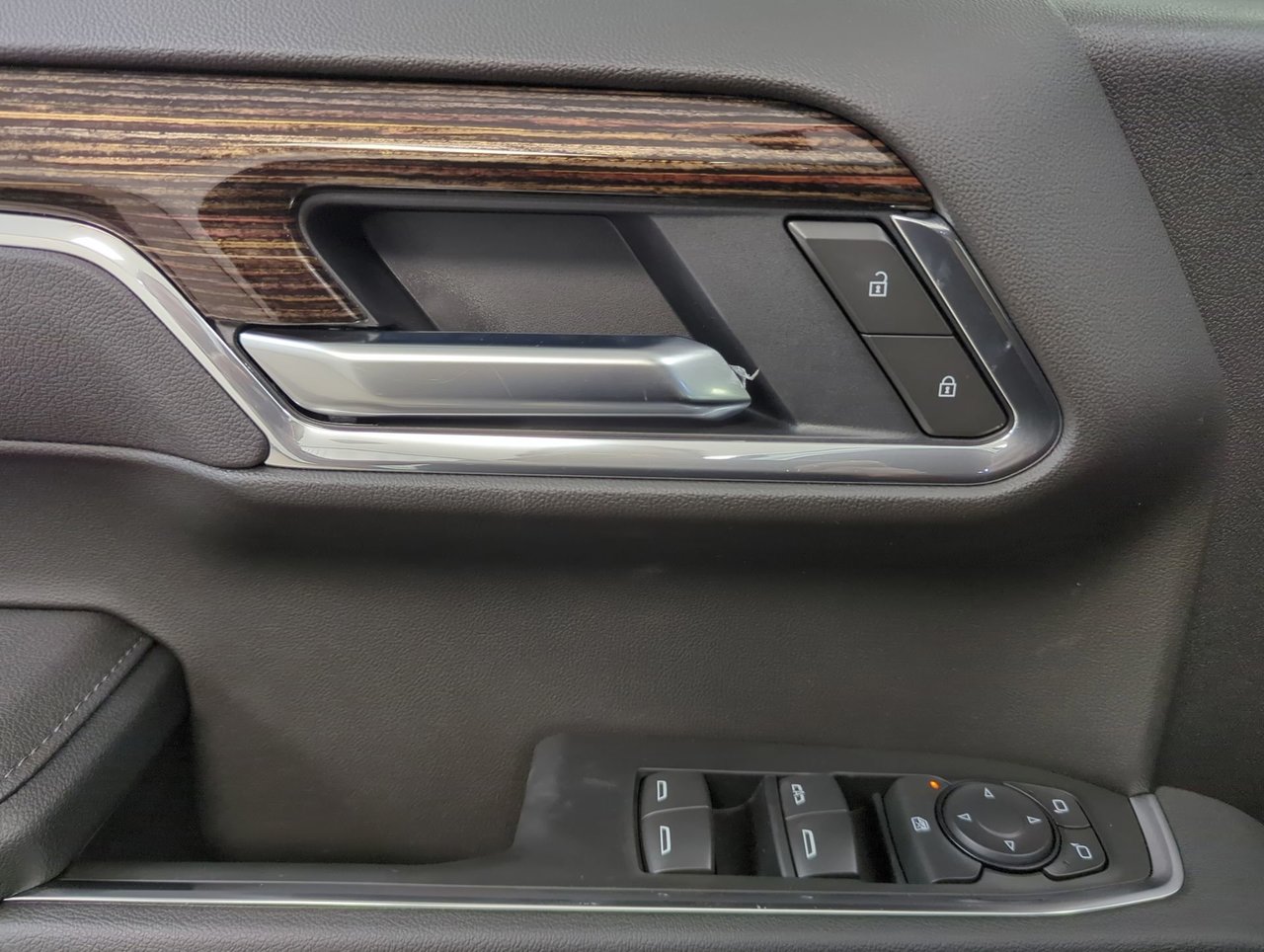 2025 GMC Sierra 1500 ELEVATION-12
