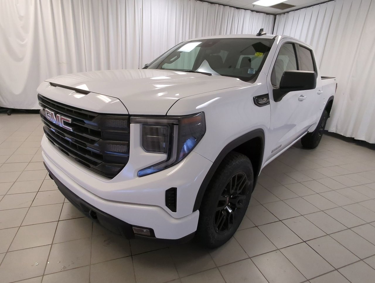 2025 GMC Sierra 1500 ELEVATION-3