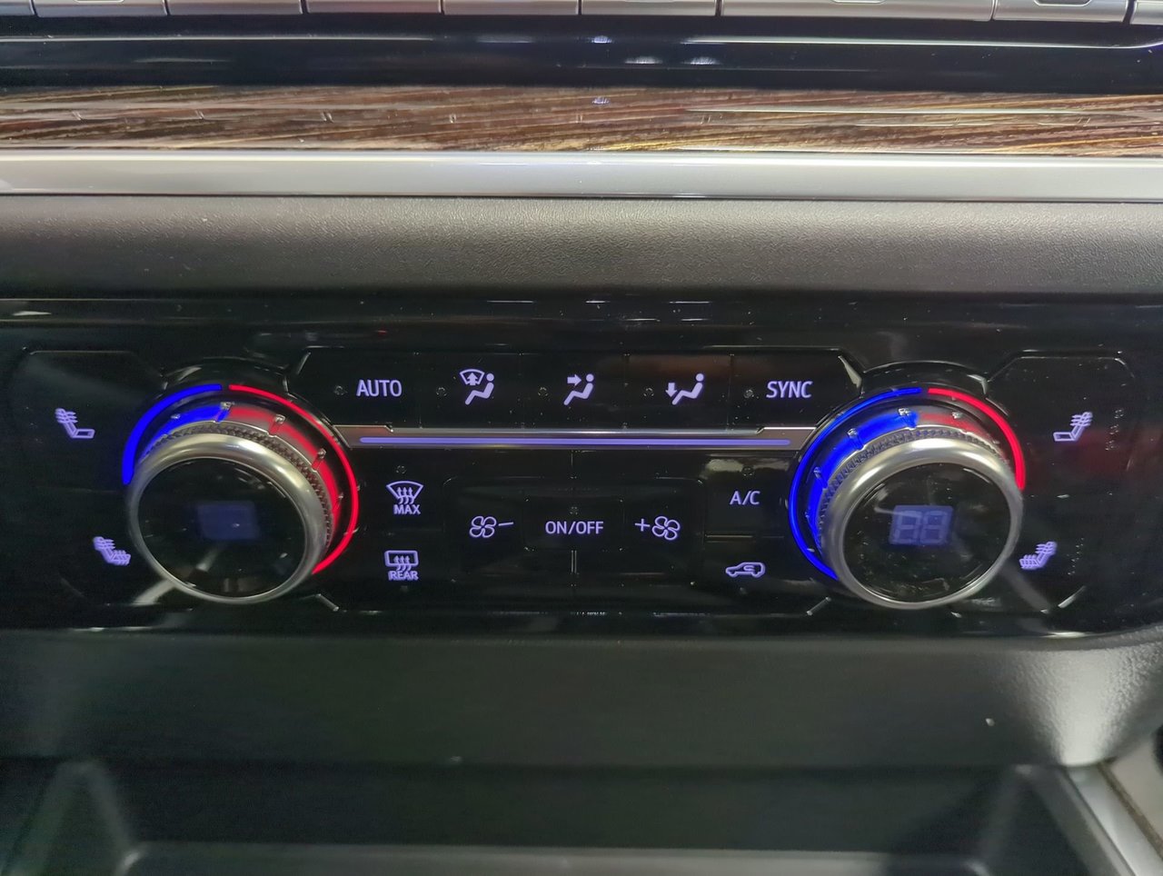 2025 GMC Sierra 1500 ELEVATION-18