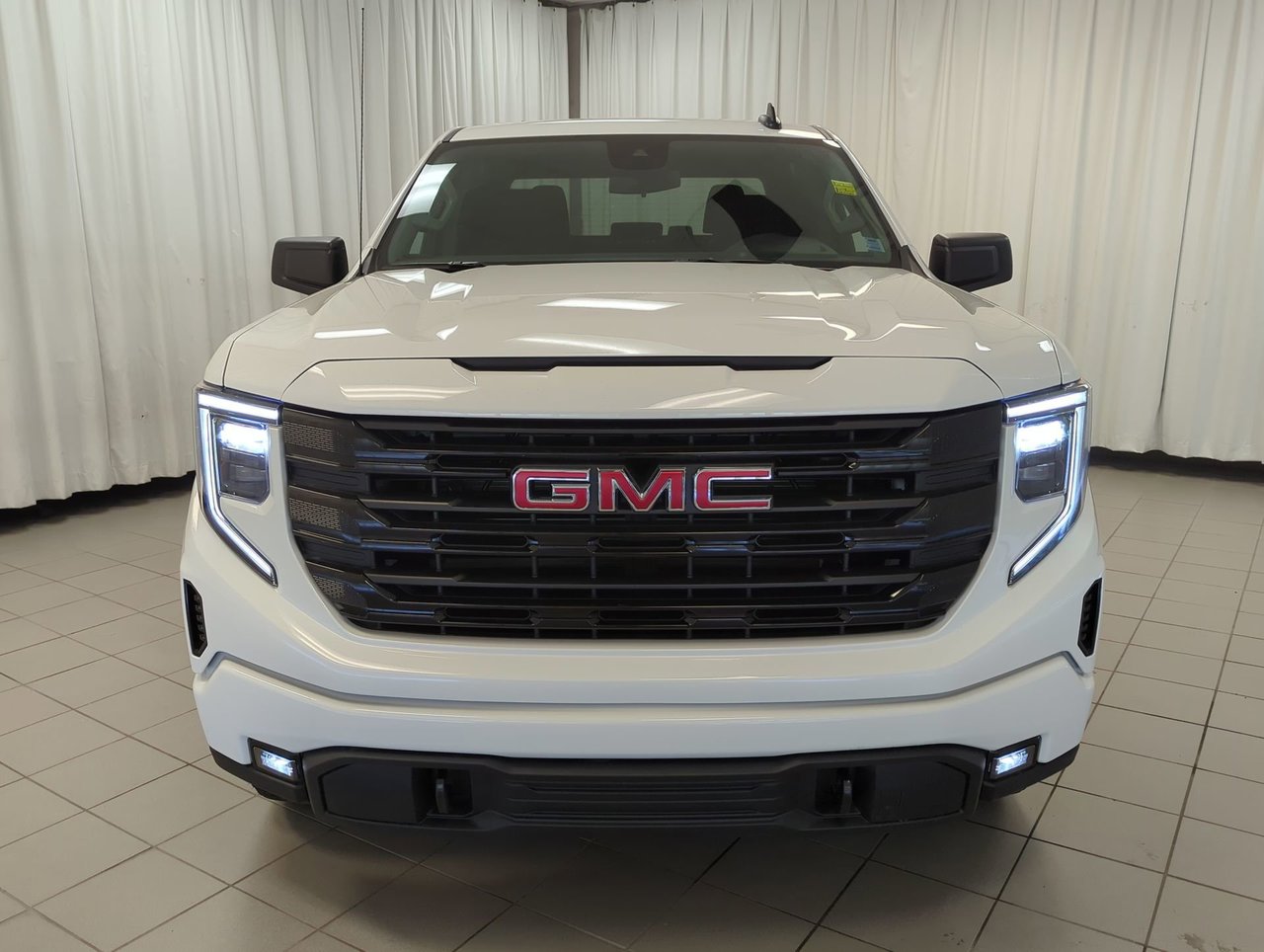 2025 GMC Sierra 1500 ELEVATION-2