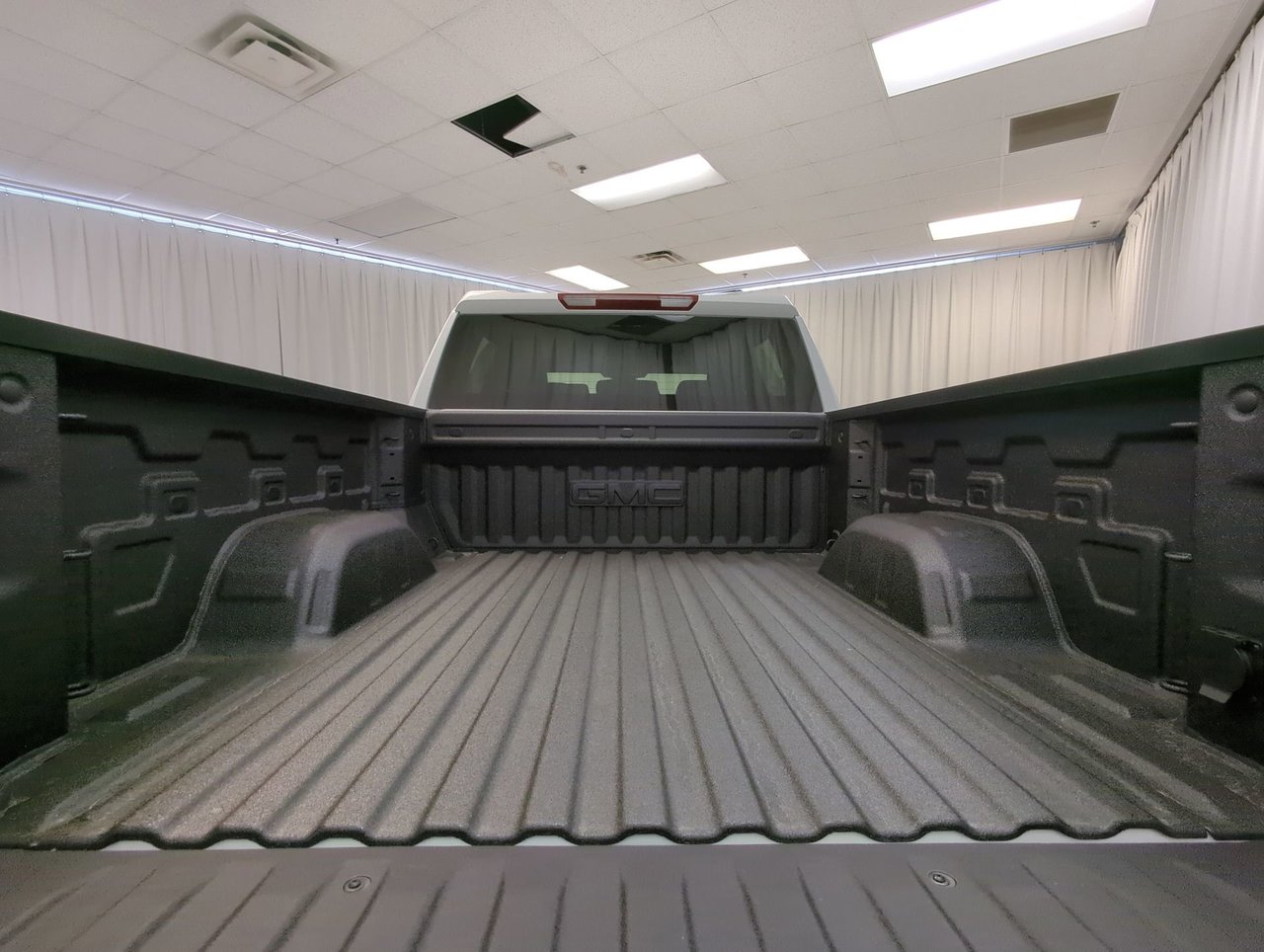 2025 GMC Sierra 1500 ELEVATION-23