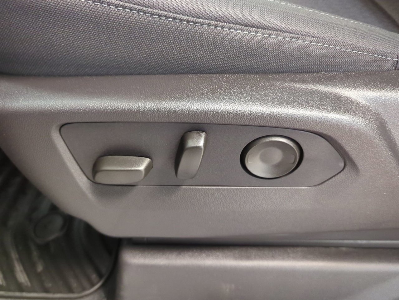 2026 GMC Sierra 1500 ELEVATION-11