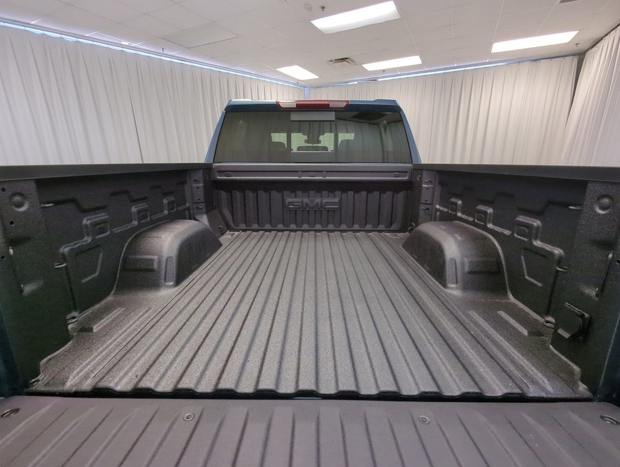 2026 GMC Sierra 1500 ELEVATION-23