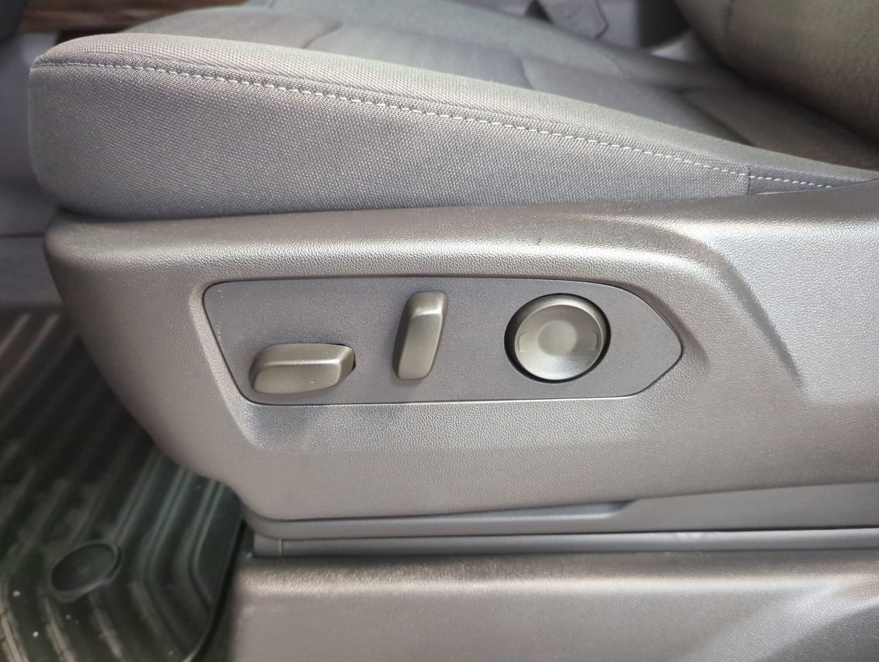 2026 GMC Sierra 1500 ELEVATION-11