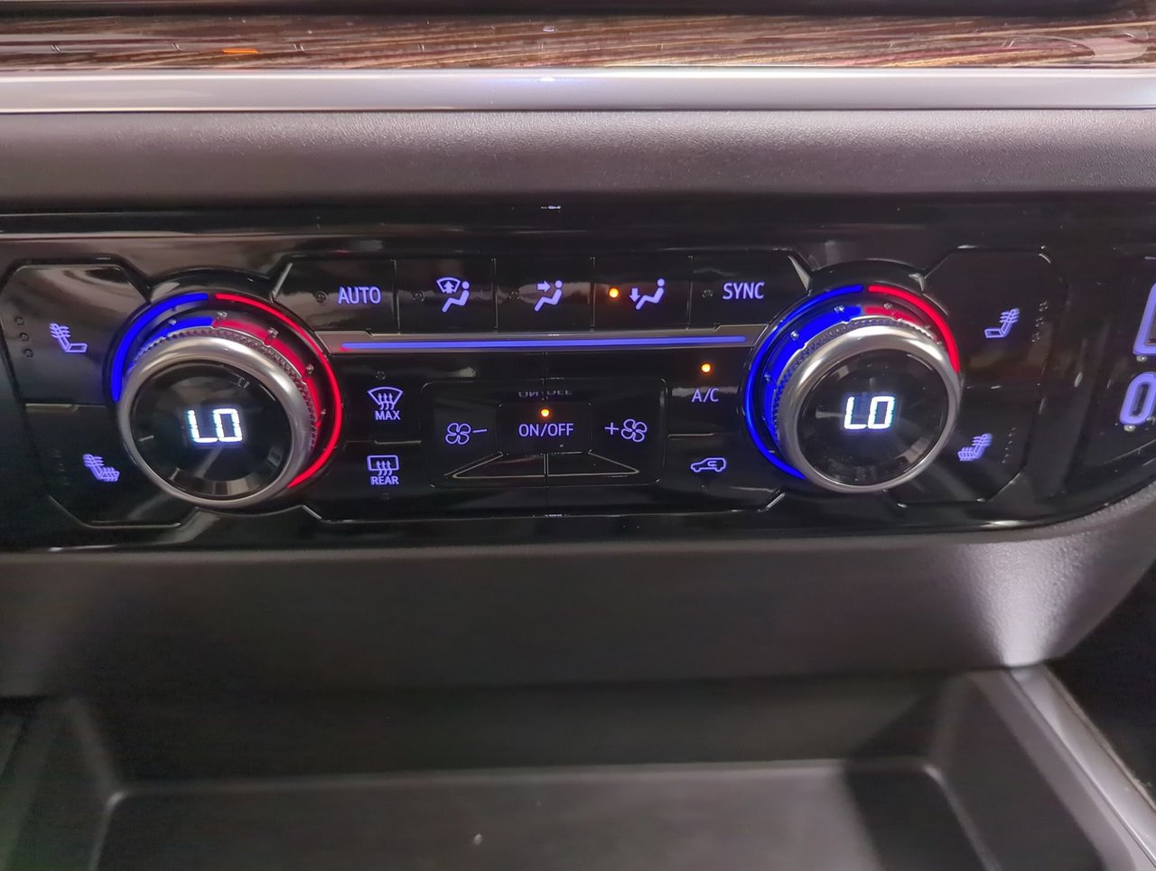 2026 GMC Sierra 1500 ELEVATION-18