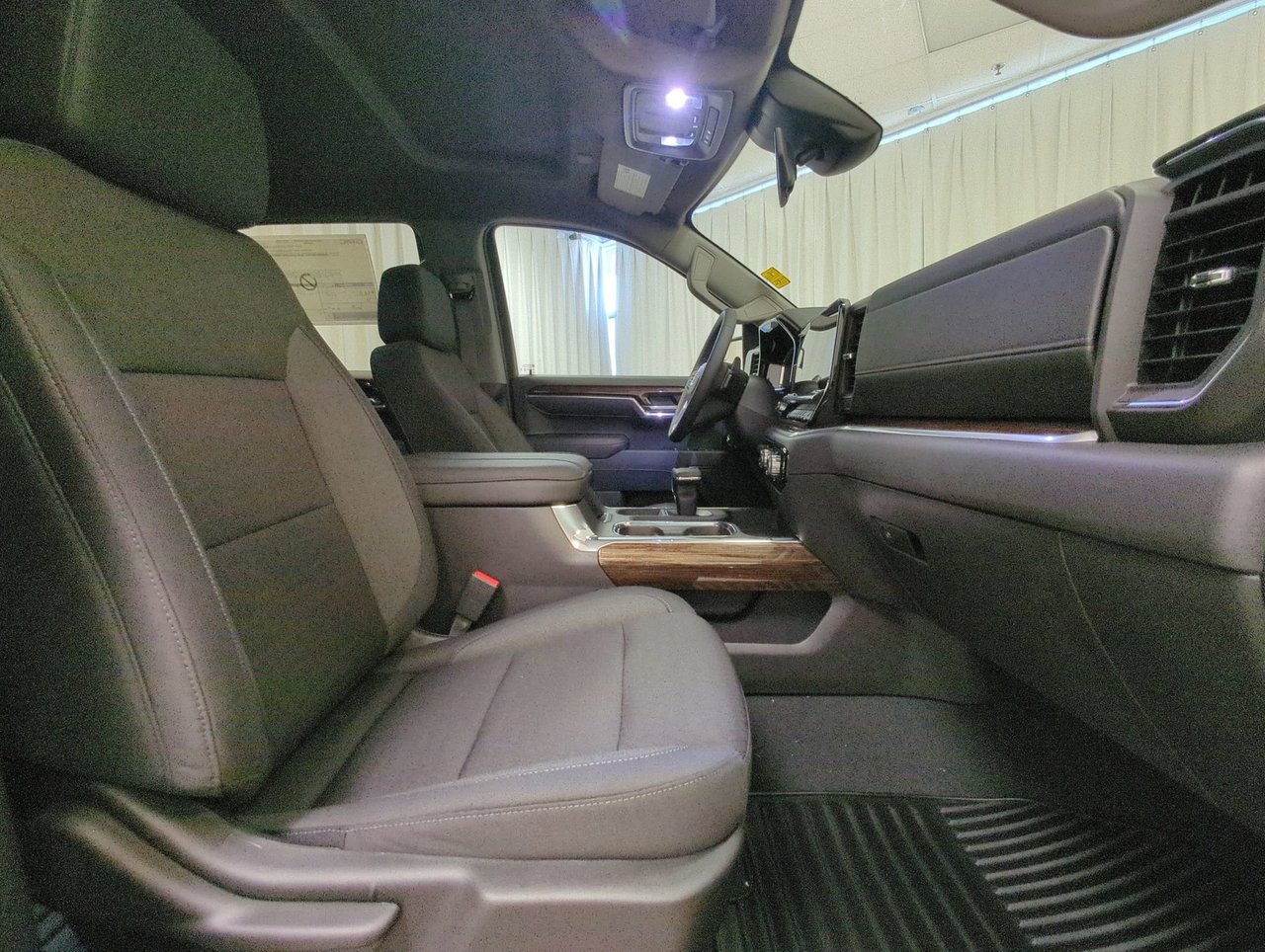 2026 GMC Sierra 1500 ELEVATION-23