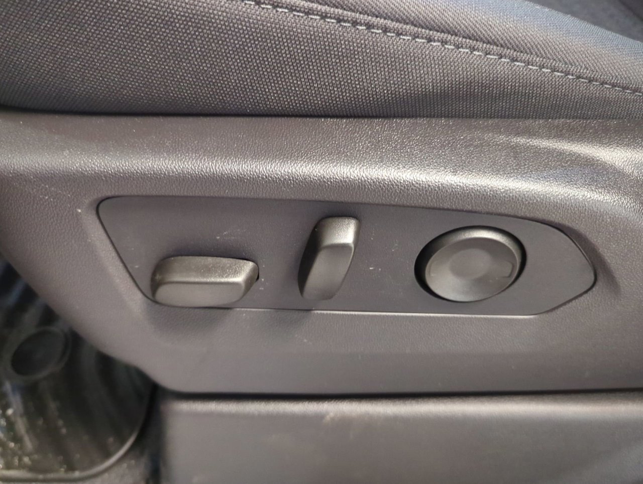 2026 GMC Sierra 1500 ELEVATION-11