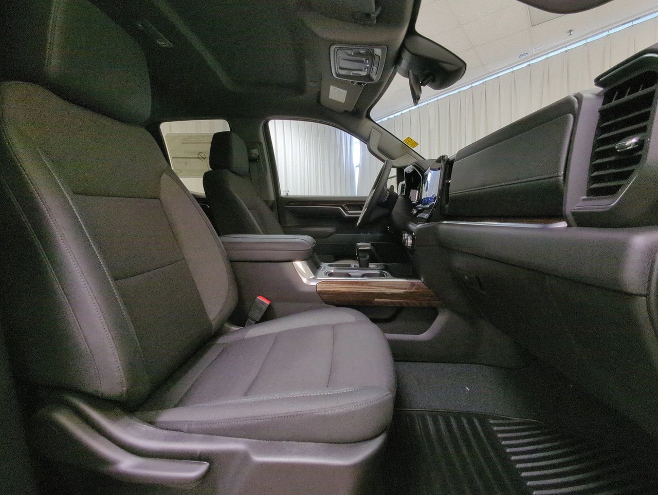 2026 GMC Sierra 1500 ELEVATION-23