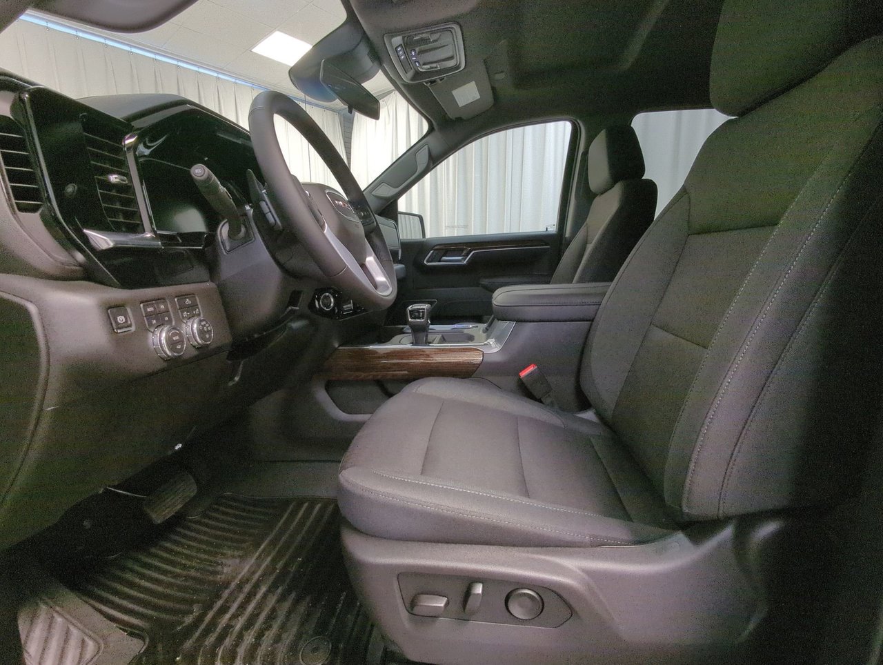 2026 GMC Sierra 1500 ELEVATION-10