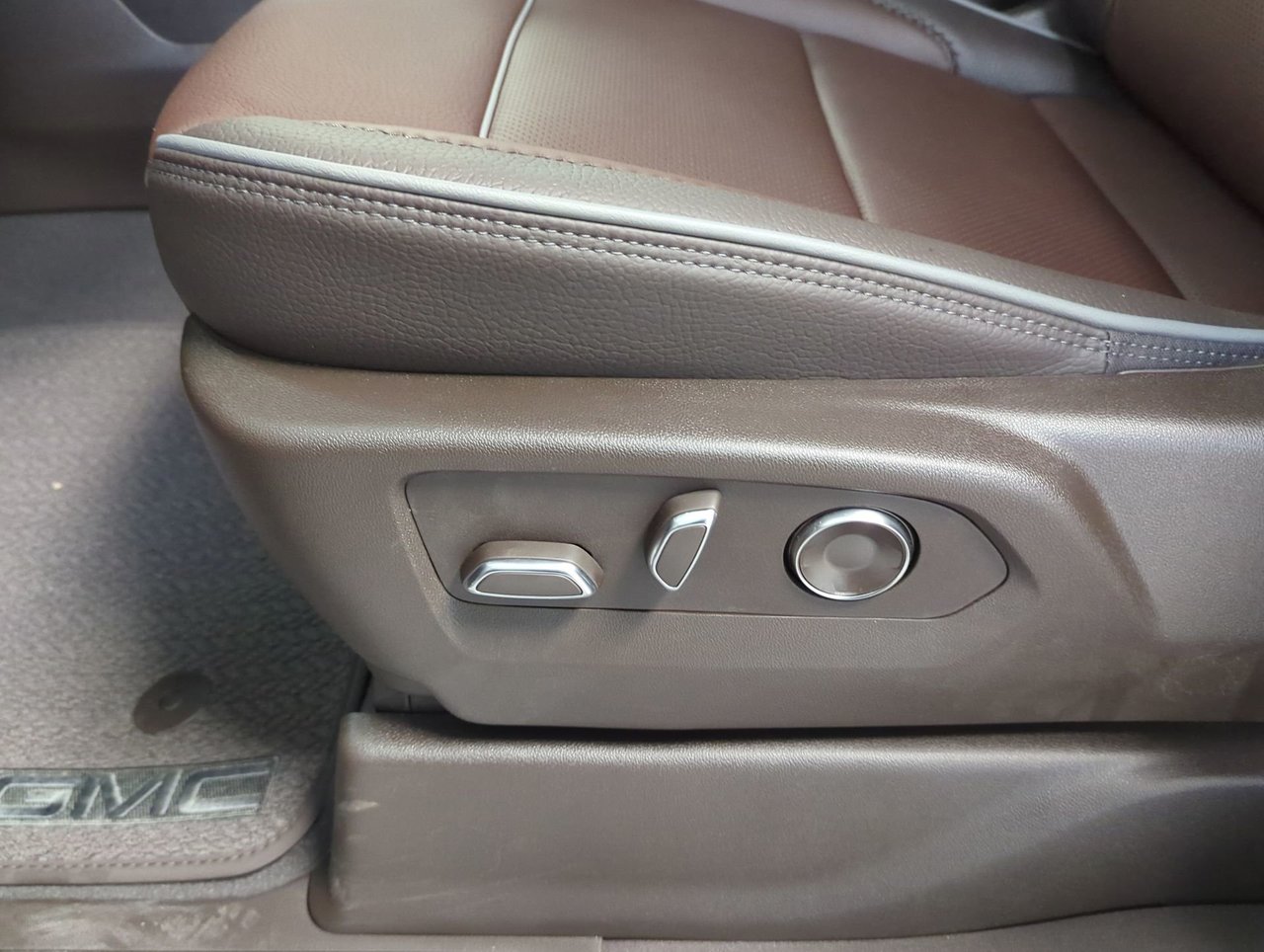 2026 GMC Sierra 1500 DENALI-11