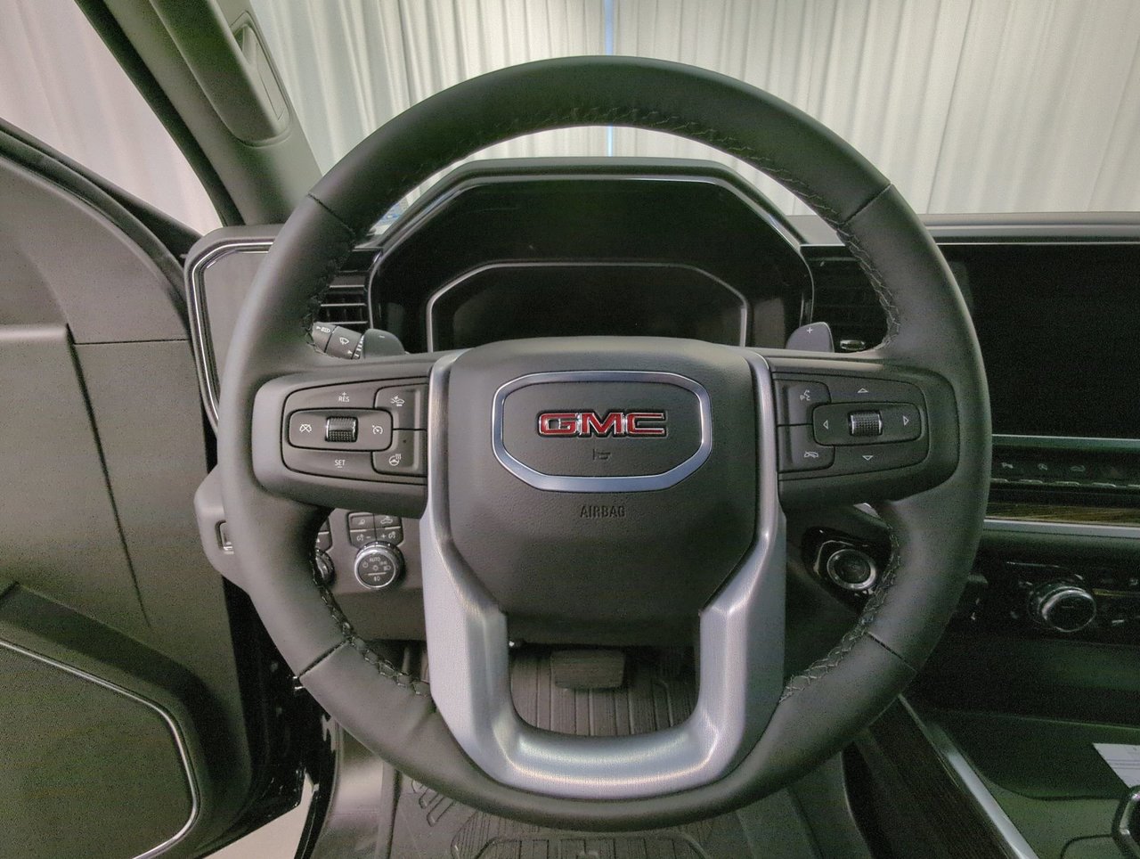 2026 GMC Sierra 1500 ELEVATION-13