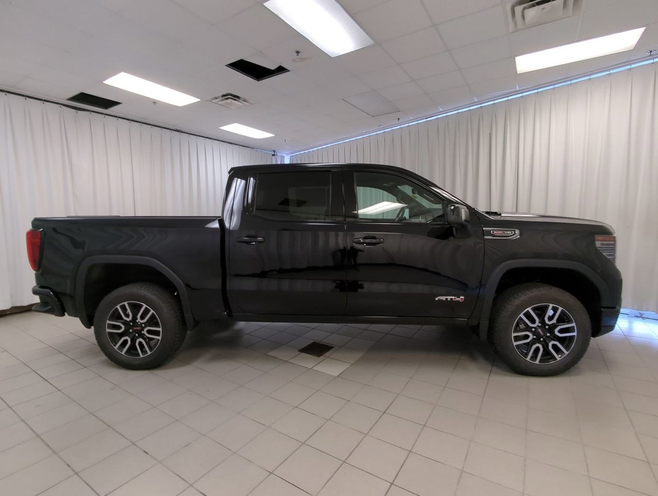 2026 GMC Sierra 1500 AT4-8