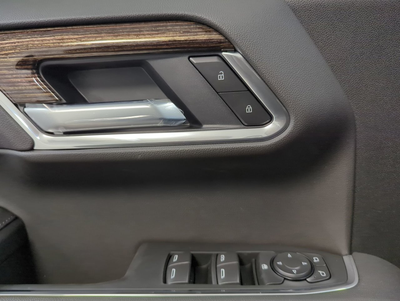 2026 GMC Sierra 1500 Elevation-12