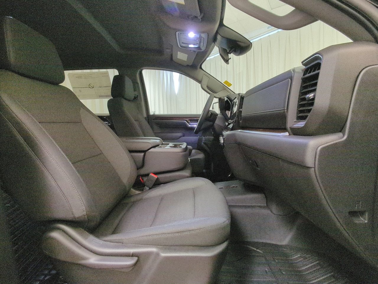 2026 GMC Sierra 1500 Elevation-24