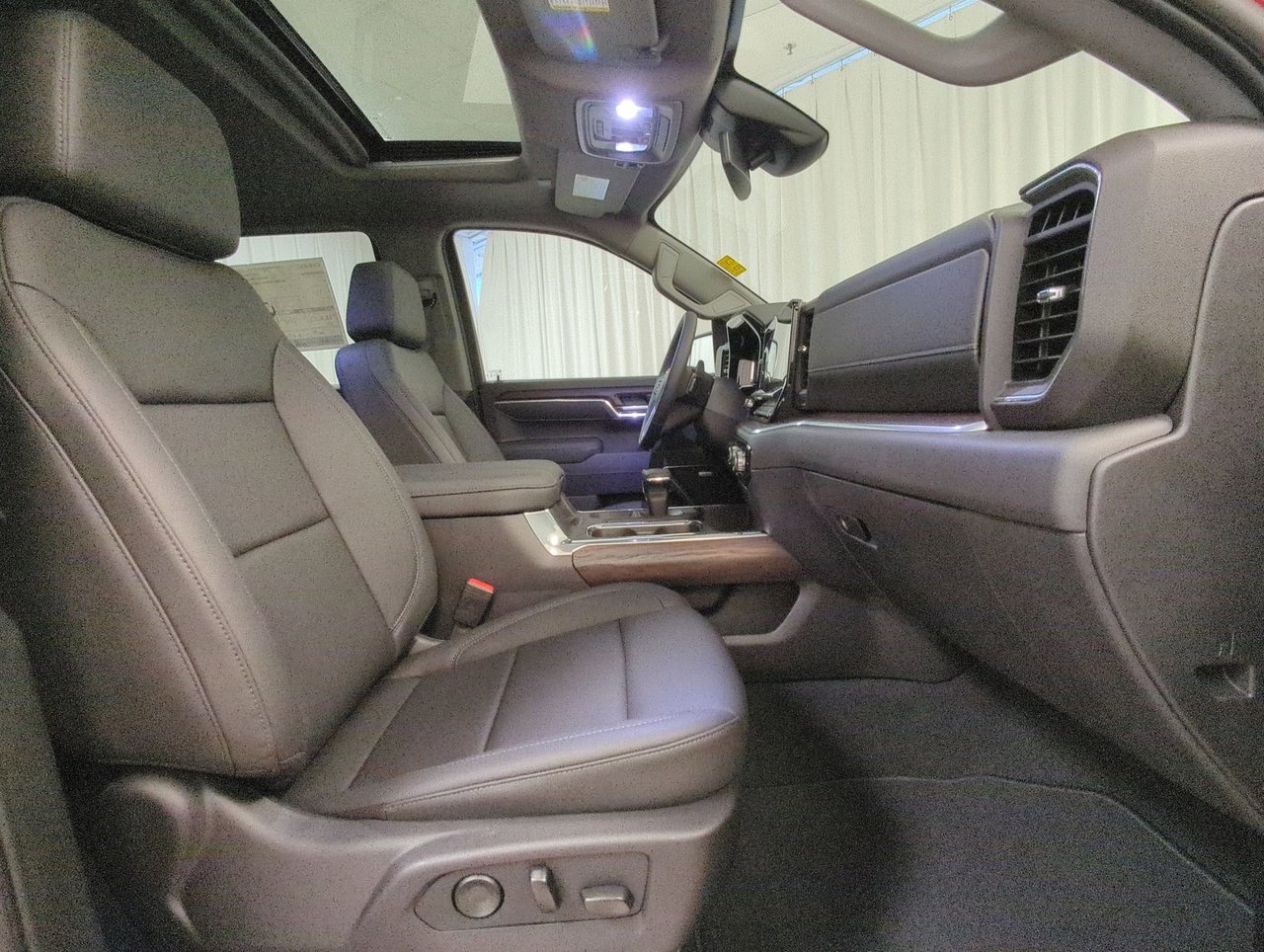 2026 GMC Sierra 1500 SLT-23