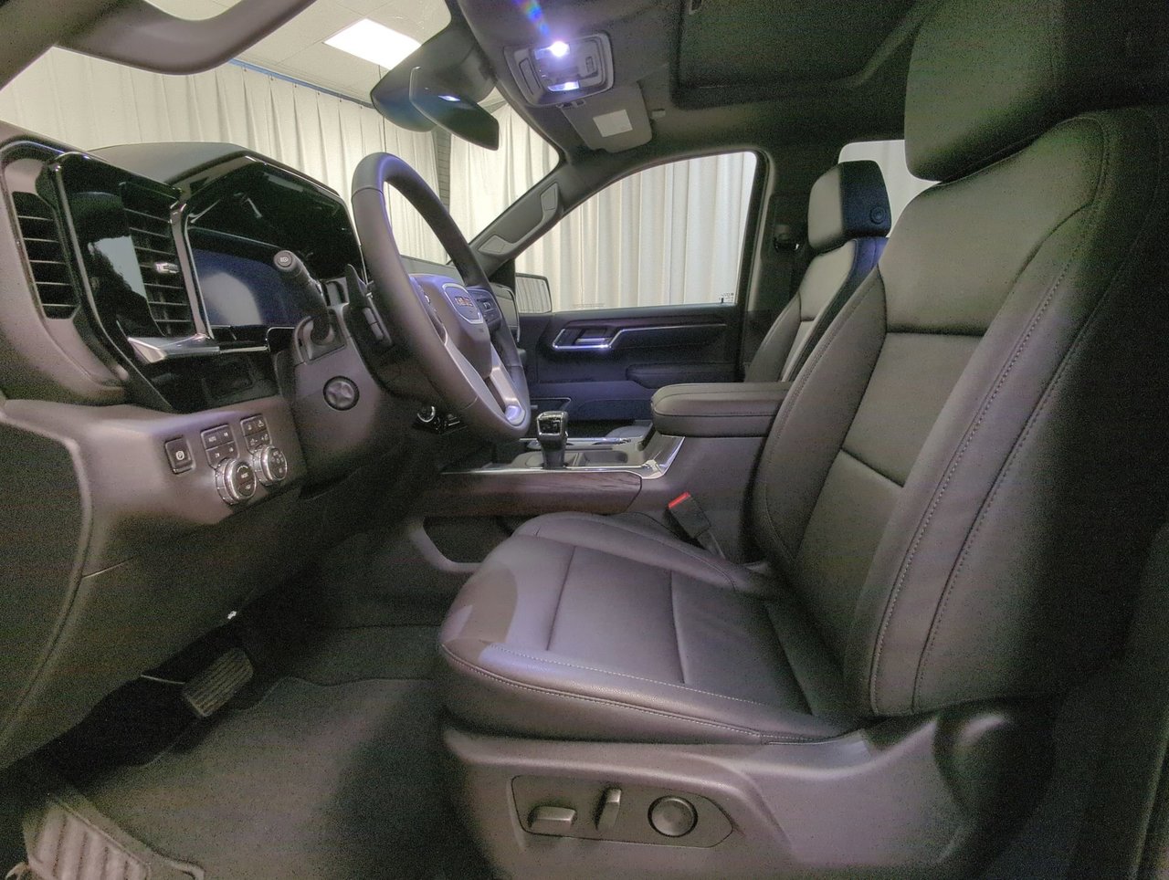 2026 GMC Sierra 1500 SLT-10