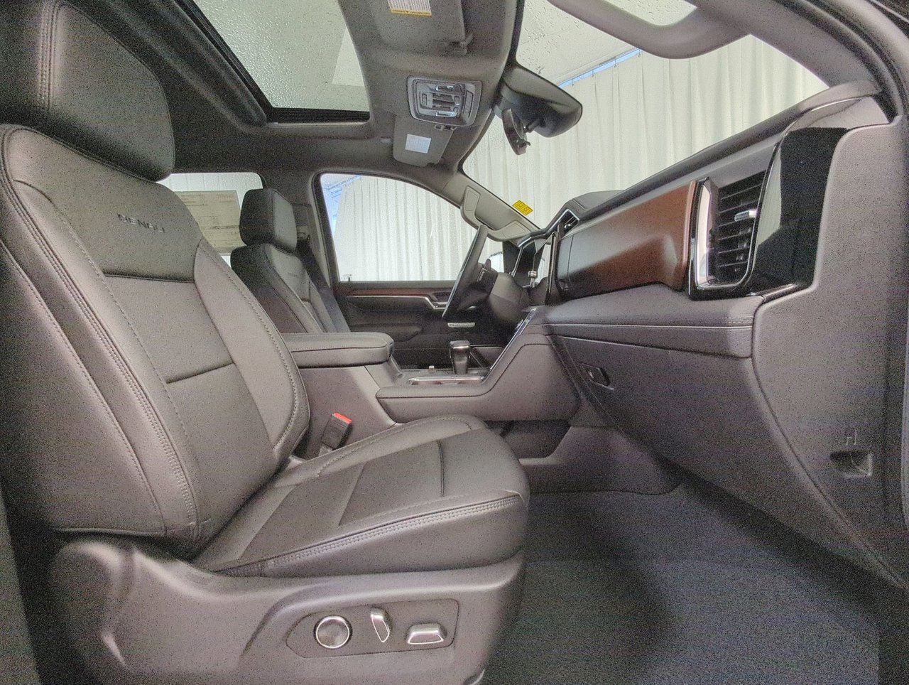 2026 GMC Sierra 1500 DENALI-25