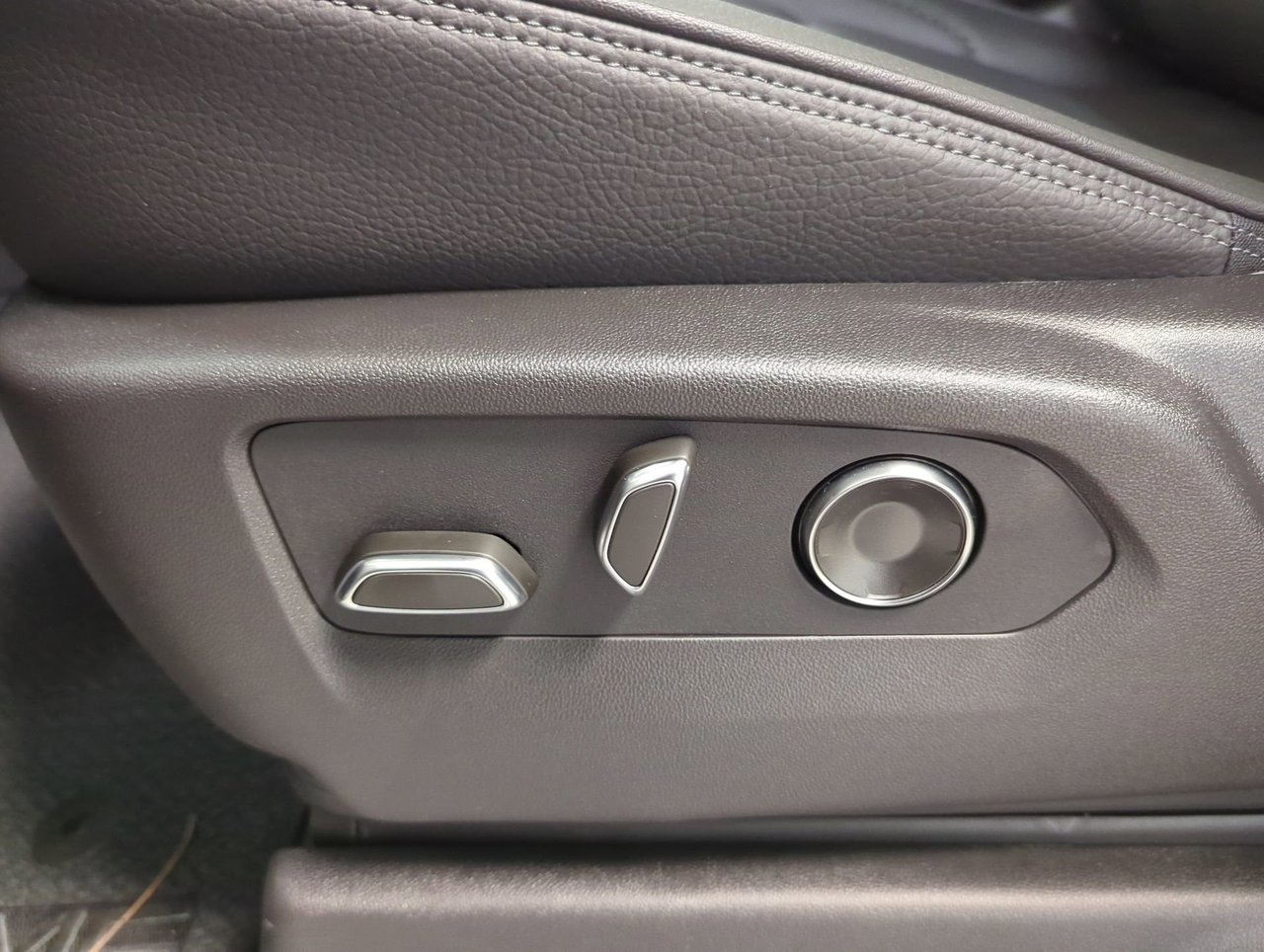 2026 GMC Sierra 1500 DENALI-11