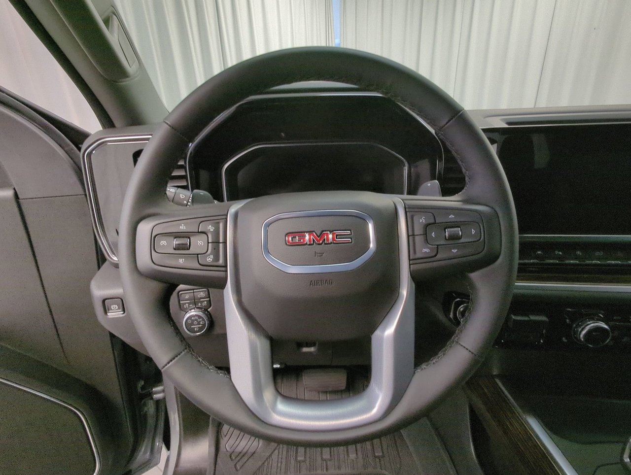 2026 GMC Sierra 1500 ELEVATION-13