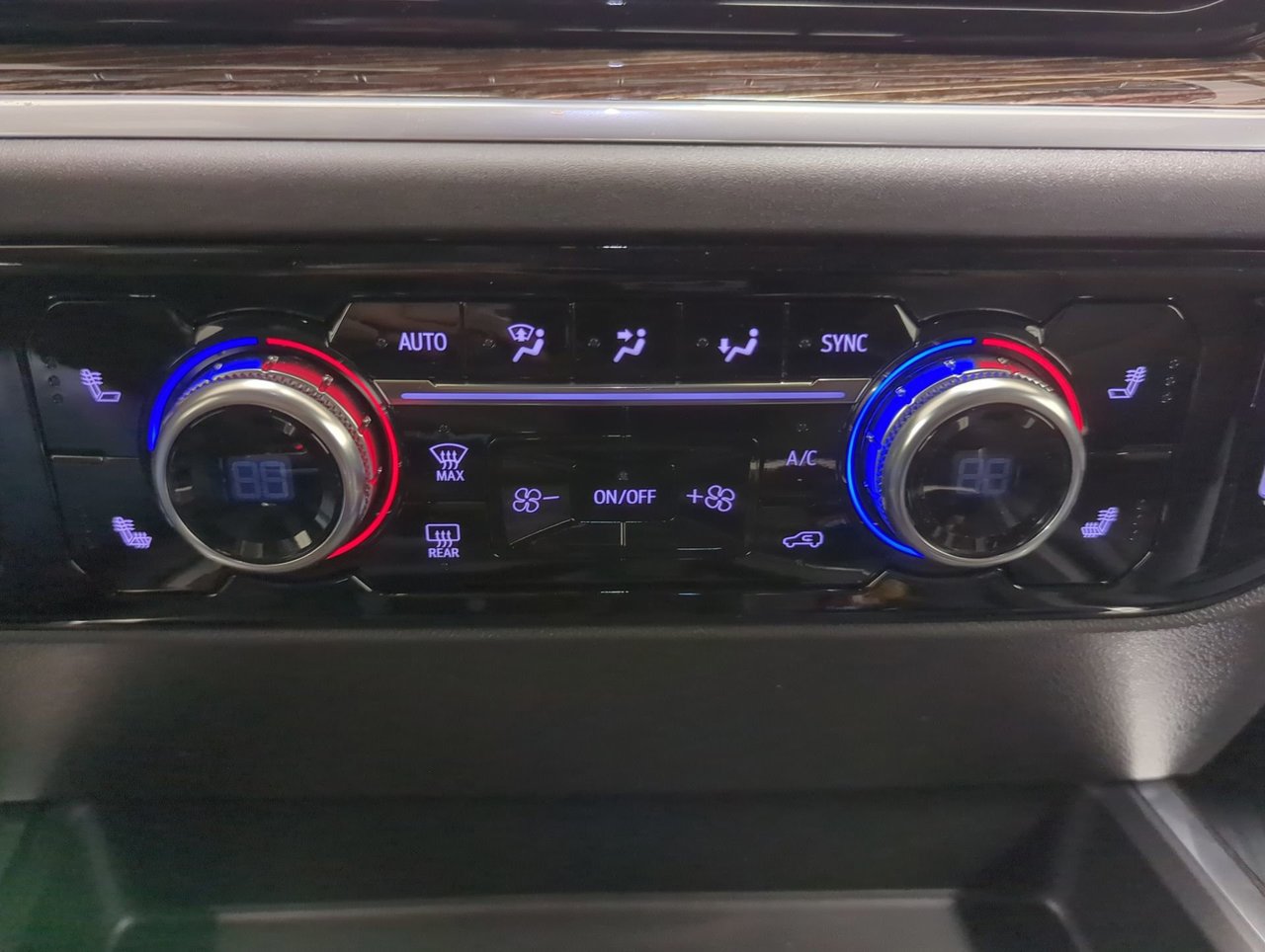 2026 GMC Sierra 1500 ELEVATION-18