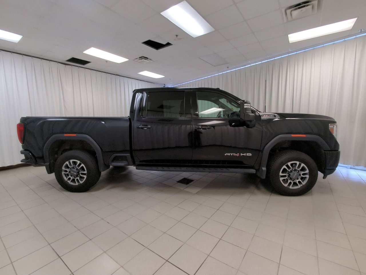 2022 GMC Sierra 2500HD AT4-8