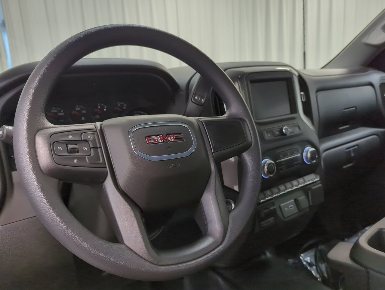 2025 GMC Sierra 2500HD Pro-18