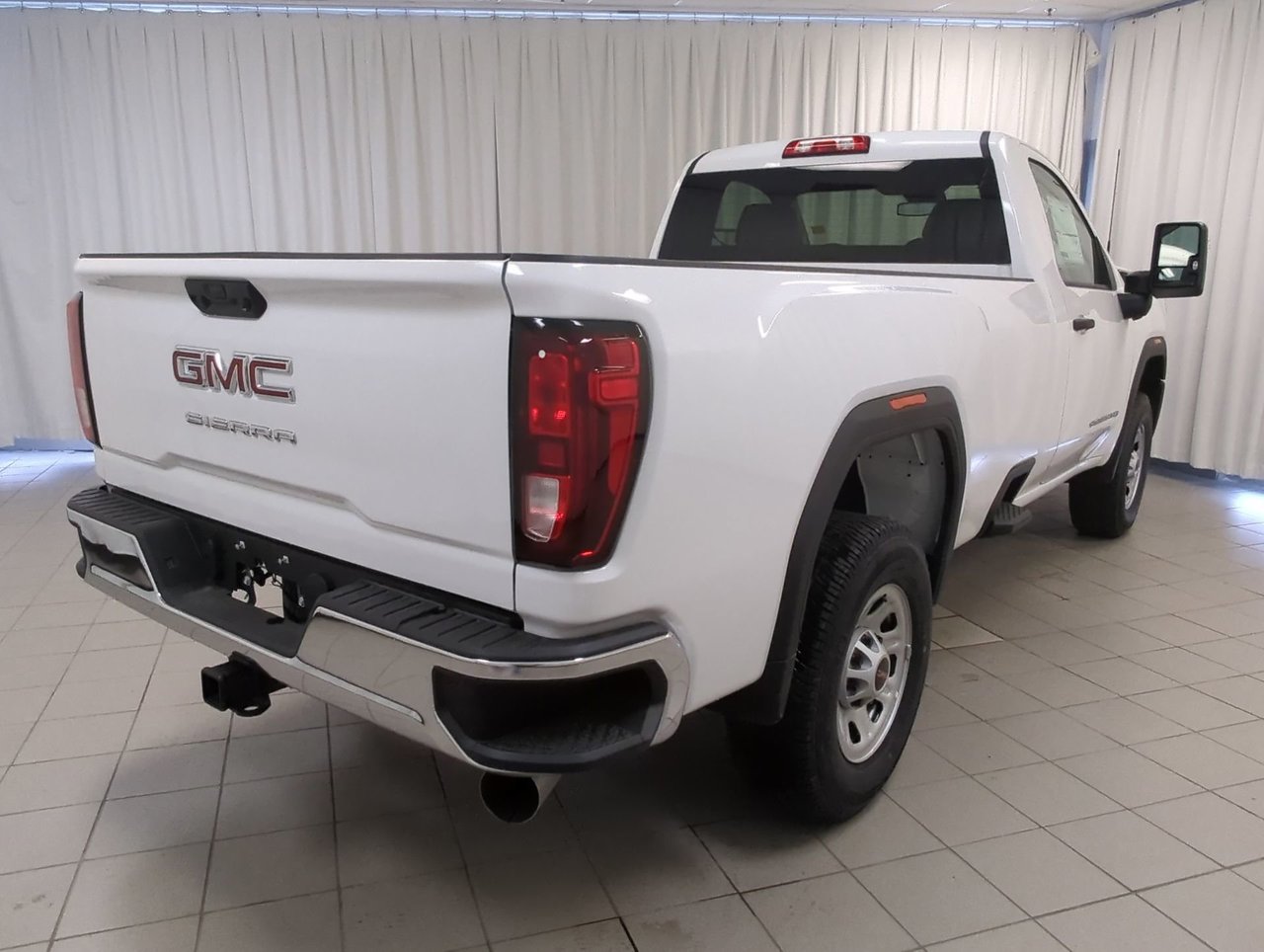 2025 GMC Sierra 2500HD Pro-7